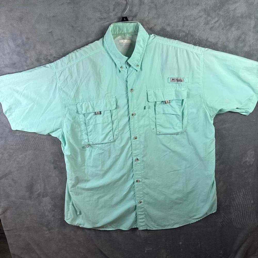 Columbia Sportswear Men's Short Sleeve Button Up Shirt in solid mint green
